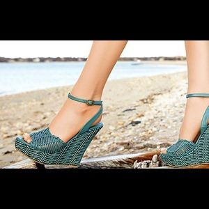 Chinese Laundry Simply Sweet Teal Wedge